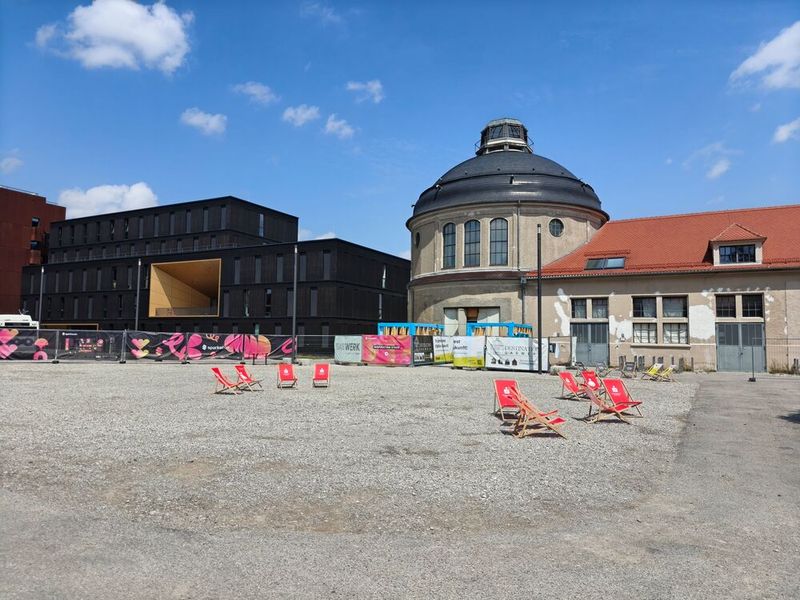 Auf insgesamt vier Bühnen wurden Vorträge und Panels zu Themen wie KI, digitale Souveränität, Smart City und resiliente Infrastrukturen gehalten. (Bild: © Serina Sonsalla)