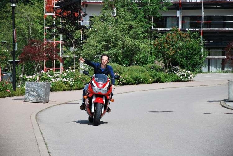 Mihail Cretu weiß sich fototechnisch perfekt in Szene zu setzen. (Foto: Stephan Maderner)