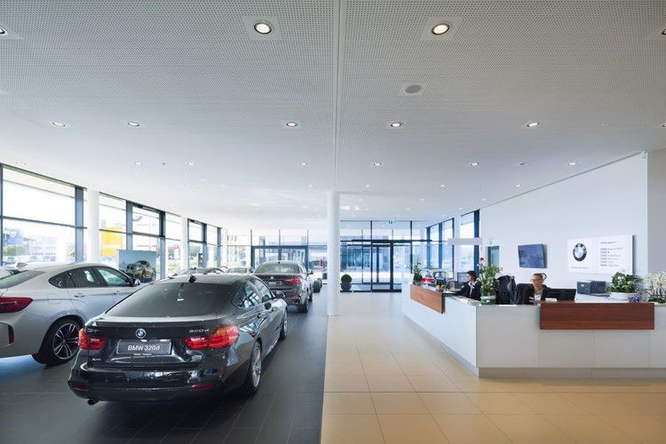 Neben den regulären BMW-Fahrzeugen ... (Foto: Becker-Tiemann)