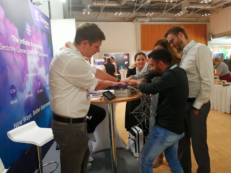 Bei Extreme Networks gab es etwas zu gewinnen. Dabei ging es um Schnelligkeit.  (Bild: IT-BUSINESS)