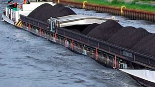 Das Statistische Bundesamt hat jetzt analysiert, dass die deutschen Transporte per Binnenschiff auf einem Tiefstand angekommen sind, wie er schon über 30 Jahre nicht mehr zu verzeichnen war. Lesen Sie hier, wie es dazu gekommen ist. (Bild: Th. Kiesel)