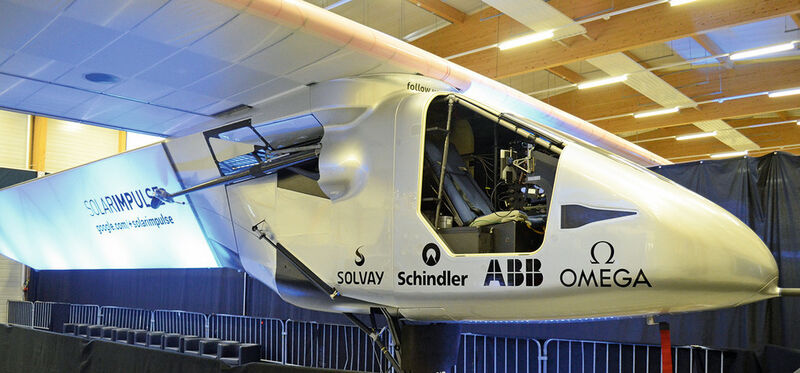 Hightech-Materialien von Bayer Material Science an Bord: Das Unternehmen war u. a. für die Gestaltung der kompletten Cockpit-Hülle der «Solar Impulse 2» verantwortlich. (Bild: Bayer)
