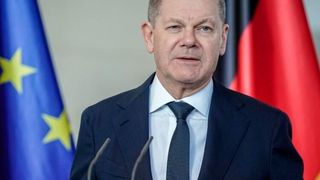 Der Entfessler! Noch-Bundeskanzler Olaf Scholz (SPS) setzt zusammen mit der Union auf ein Hunderte von Milliarden schweres Finanzpaket, um Deutschlands Wirtschaft und Verteidigungsfähigkeit zu pushen. Die Industrieverbände sehen das als ein positives Signal ... (Bild: dpa)