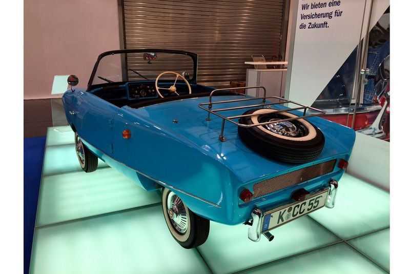 Der Frisky Sport Convertible von Meadows 1958. (Autodrom)