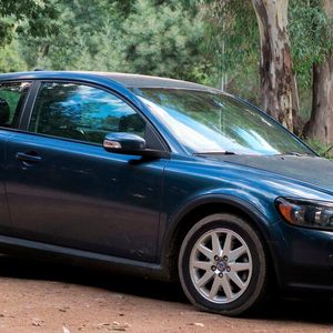 Das zweitürige Kombicoupé, mit dem Volvo einen neuen Anlauf in der Kompaktklasse unternahm, wurde 2006 aufgelegt und bis 2012 produziert.(Bild:  RL GNZLZ / flickr)