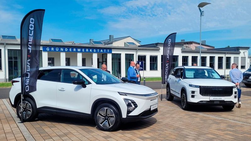 Chery erreichte mit Omoda und Jaecoo im Oktober mit 3.100 Neuzulassungen europaweit den dritten Platz unter den chinesischen Fabrikaten.(Bild:  Wehner – VCG)