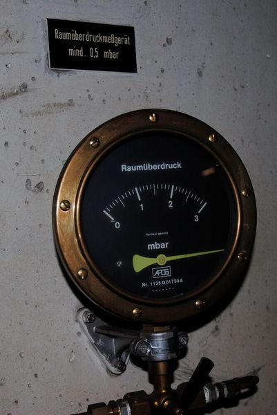 Im grünen Bereich? Die Messgeräte für den Atombunker sind alle voll funktionsfähig. (Bild: Baeuchle/»kfz-betrieb«)