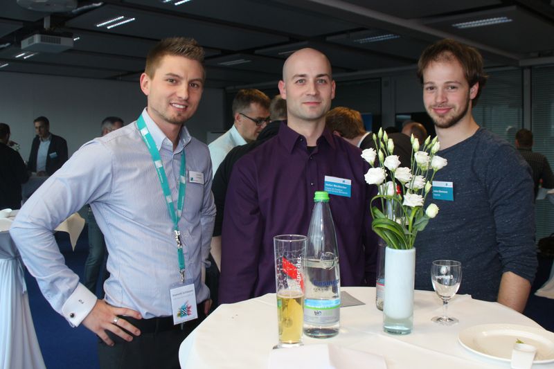 Dominik Schlosser (C4B), Stefan Weckbecker und Lukas Kämmerer (beide Fraport AG) (Bild: C4B)