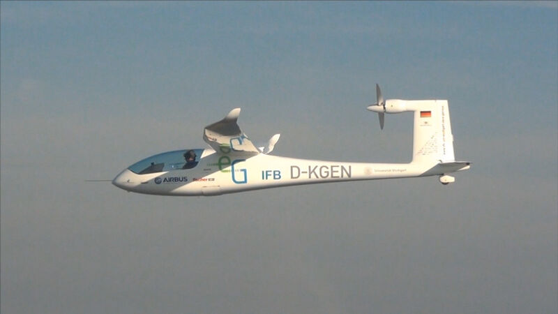 Gleich am ersten Wertungstag des Green Speed Cups musste sich das Batterieflugzeug mit einer Tagesaufgabe von 405 km nochmals steigern. (Bild: Uni Stuttgart)
