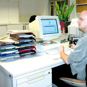 Webbasierte Anti-Terror-Systeme wie Zara-ATM bieten besonders kleinen und mittleren Unternehmen kostengünstige Möglichkeiten für die sichere und automatische Prüfung aller Geschäftskontakte und Mitarbeiter.