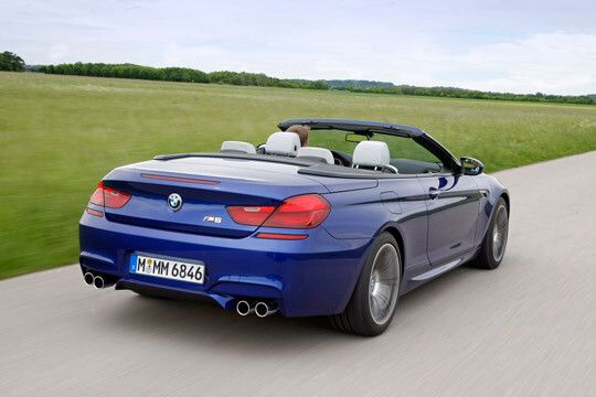 Für Komfort und Luxus stehen vor allem die vergleichsweise üppigen Platzverhältnisse. (Foto: BMW)