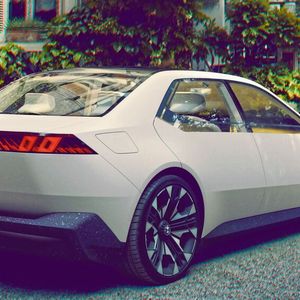 Der Name der Studie ist eine Hommage an die Neue Klasse, mit der BMW Anfang der 1960er-Jahre den Nachkriegs-Muff abstreifte.(Bild:  BMW)