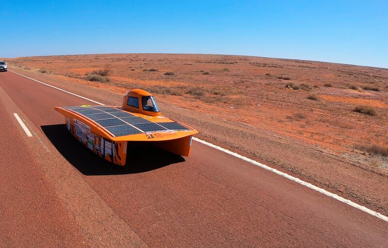 Die World Solar Challenge findet in den Kategoeiren Challenge und Cruise statt. (World Solar Challenge)