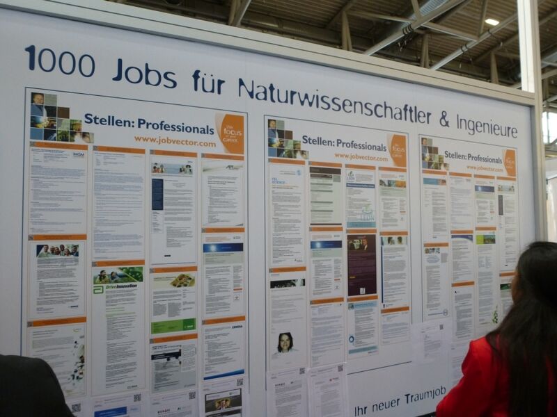 Impressions from Analytica 2014: The job vector career day offered new perspectives from professionals and students in laboratory and life science industries. Also the exhibition of laboratory technology solutions attracted a lot of visitors…  (Picture: Back/PROCESS)