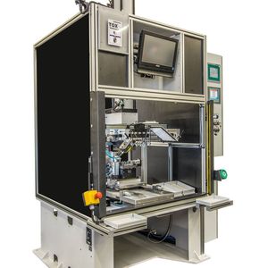 Tox hat kundenindividuell ein Pressensystem für einen slowakischen Automobilzulieferer entwickelt.