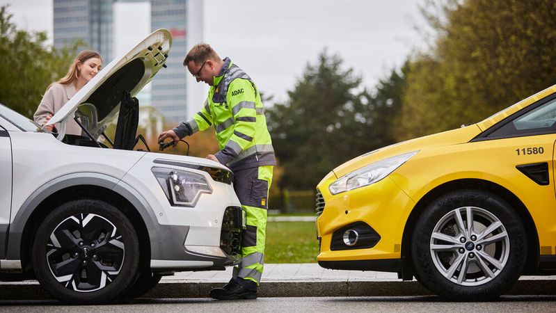 Häufigste Pannenursache war laut ADAC-Statistik erneut die Starterbatterie.(Bild:  ADAC/Wilfried Wulff)