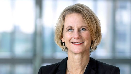 Mit diesem High-Performance-Computer verbessern wir unsere Forschung, da er uns Zeit und Kosten senken hilft“, sagt Laura Matz, Chief Science and Technology Officer bei Merck.(Bild:  Eva Speith/ Merck)