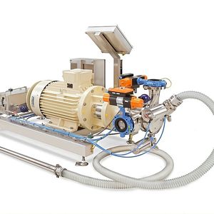 Die Conti-TDS mit High-Shear-Vakuumexpansionstechnologie eignet sich zum staubfreien Eintragen und Dispergieren von Pulvern in Flüssigkeiten.(Bild:  Ystral GmbH)