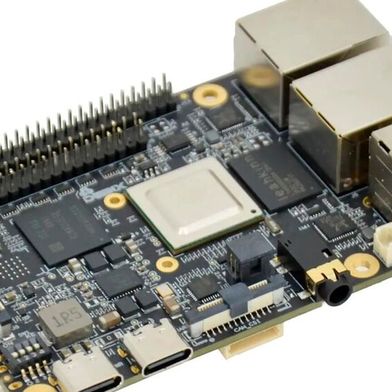 Debix T62P-01: Industrieller Edge-Computer für Echtzeitanwendungen. (Bild: Debix)