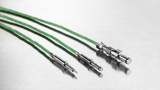 Kombisensor misst Werkzeuginnendruck und Kontakttemperatur im Spritzgiesswerkzeug  (Bild: Kistler Instrumente)