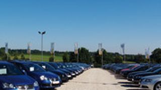 Große Auswahl für die Kunden auf dem Gebrauchtwagenplatz (Archiv: Vogel Business Media)