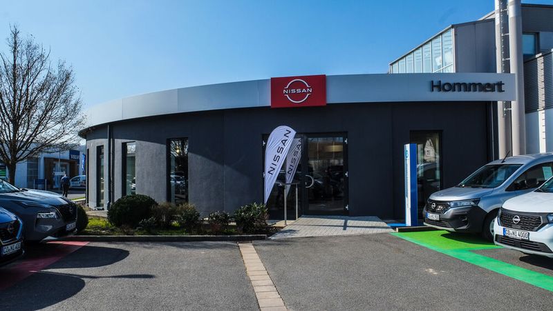 Die neueste Ergänzung im Nissan-Netz: der Hommert-Betrieb an der Hahnwiese in Coburg(Bild:  Nissan)
