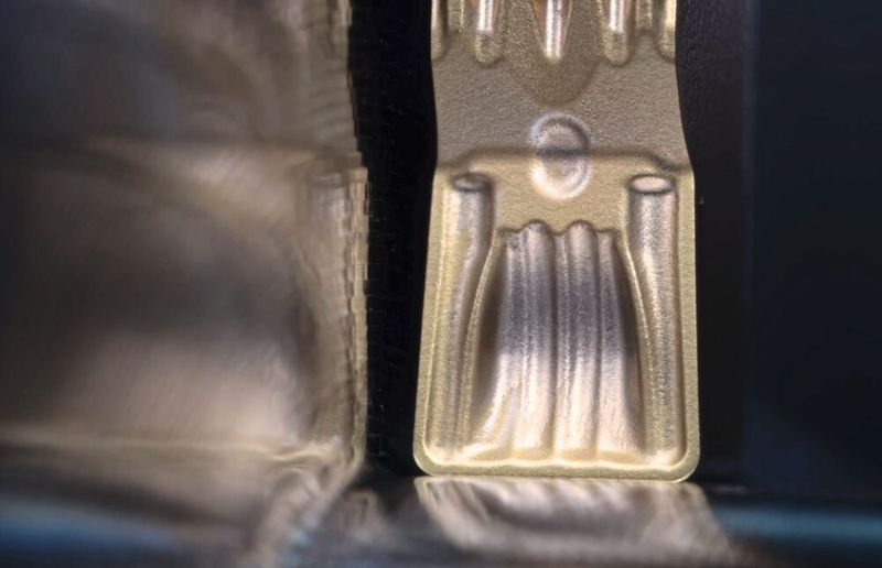 Das neue Groov·tec System im Stechdrehprozess steigert nicht nur die Standzeit der Wendeplatten, auch die Lebensdauer der Trägerwerkzeuge wird erhöht.(Bild:  Walter AG)