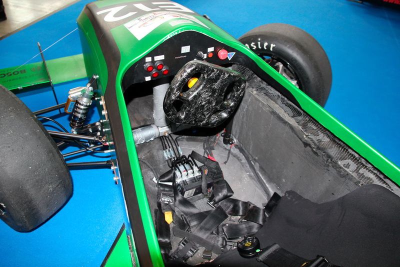 Und weiter geht der Rundgang durch die Hallen der Composites Europe 2015... (Bild: Königsreuther)