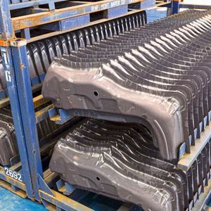 In der Produktionsanlage von FCA in Cassino werden pressgehärtete Bauteile für eine Reihe von Pkw-Modellen der Marken Alfa Romeo, Jeep und Fiat der Unternehmensgruppe gefertigt.(Bild:  FCA)