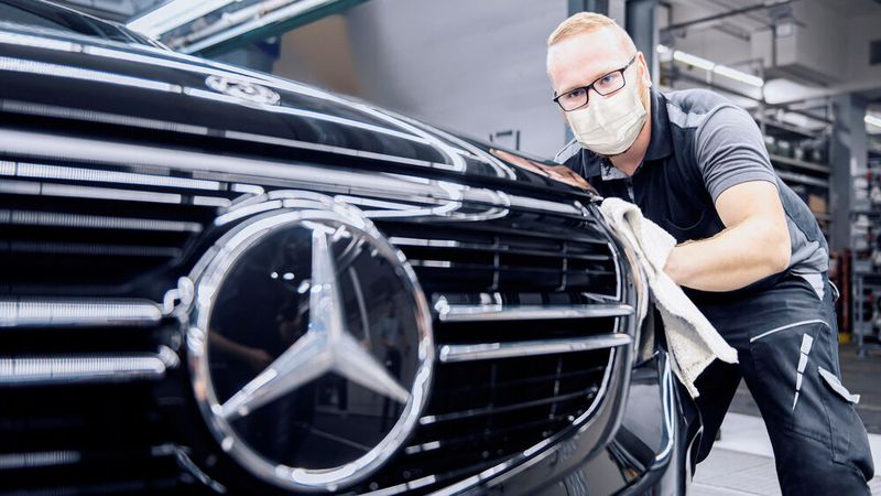 Mercedes setzt nicht nur bei EQC und Co. auf Elektrifizierung.(Bild:  Daimler AG)