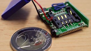 Anrufbare Wanze mit SIM Kartenhalter in Münzgröße. (Bild: Ultima Ratio)