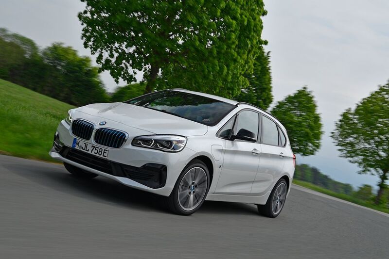 Mit Ausnahmegenehmigung weiter förderfähig: BMW 225xe (Typ: 2C71) (BMW)