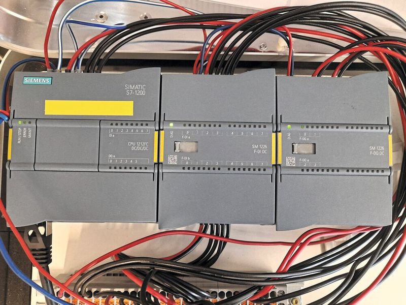 CPU S7-1212FC (Bild: VCG)