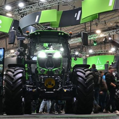 Agritechnica in Hanover brought together the agricultural machinery sector - which is also served by classic car suppliers. (Image:Arnold NextG)