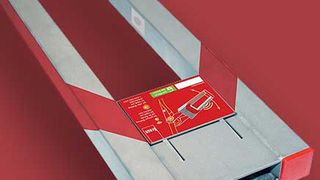 Das Handkraftmessgerät Spann-Control verfügt über beidseitig schwenkbare Rundgriffe in komfortabler Handbreite und eine große Einschuböffnung für alle gängigen Spannratschen-Griffbreiten. Bild: Braun (Archiv: Vogel Business Media)