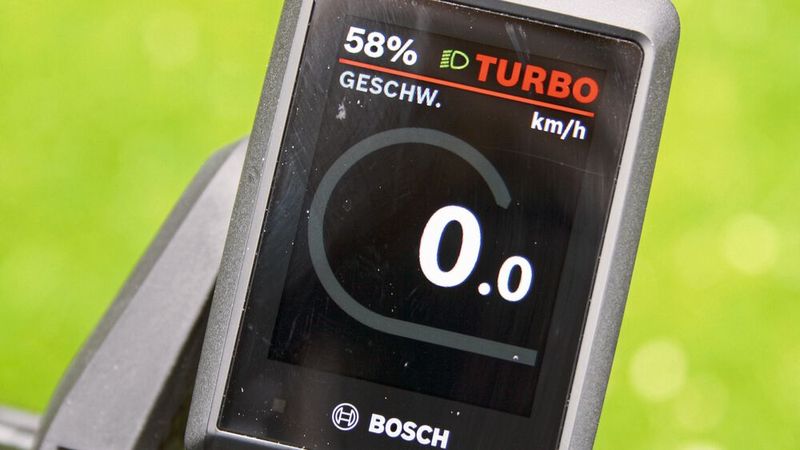 Darüber hinaus wird das Rad noch mit dem vielseitig nutzbaren Kiox-300-Display ausgestattet. (Bild: SP-X/Mario Hommen)