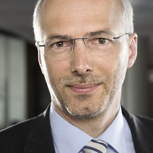 „Durch das bereits bei anderen Branchen lang erprobte 3C-Management können wir unseren Kunden einen sicheren und zügigen Markteintritt bieten.“ Rino Woyczyk, Drees & Sommer