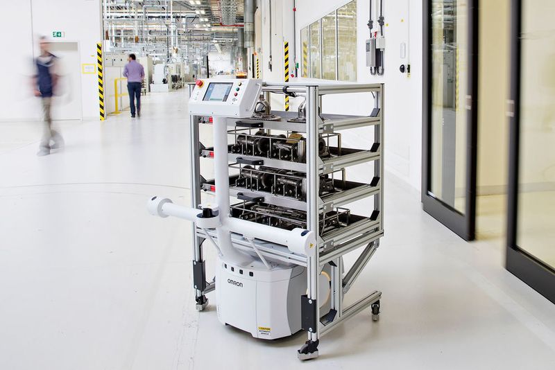 Falls nötig, ändert der Roboter seine Route, etwa wenn an bestimmten Stellen wiederholt Hindernisse auftauchen. Täglich absolviert der Roboter rund 120 Fahrten und legt insgesamt rund 35 Kilometer zurück. (Skoda)