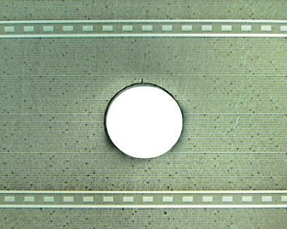 1999 und 2000: Lochstanzversuch mit Magstar-3590-Bändern im IBM-Labor in Tuscon (Archiv: Vogel Business Media)