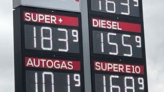 Die Preisgestaltung der Kraftstoffe ist für Verbraucher kaum mehr nachzuvollziehen oder zu vergleichen. Zu oft ändern sich die Preise an einem Tag. (Bild: Grimm - privat)