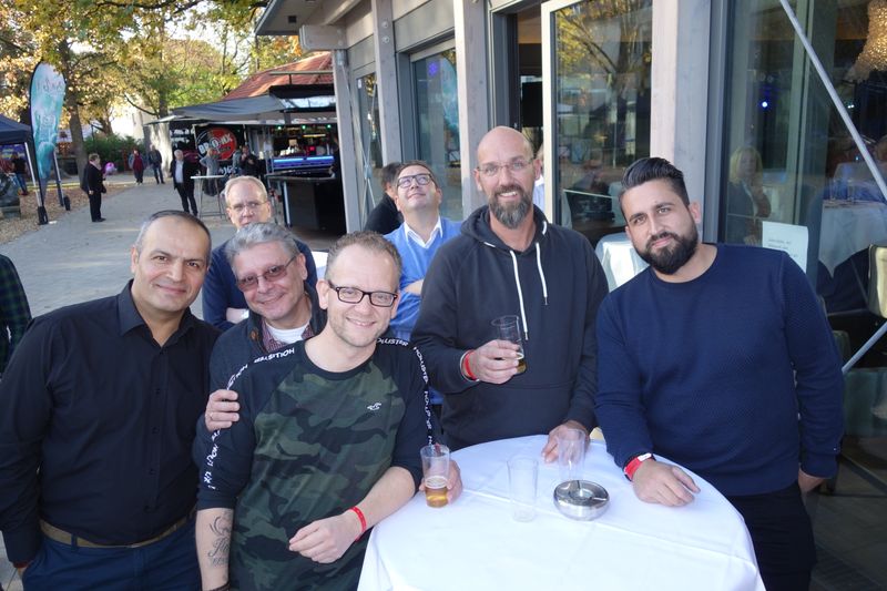 Kollegas unter sich (v. l.) Abdullah Cakmak, iiyama, Dieter Röhrl, Source IT, Stefan Wehrhahn, Peter Röder und Oktay Cayiroglu, Bullguard. (IT-BUSINESS)