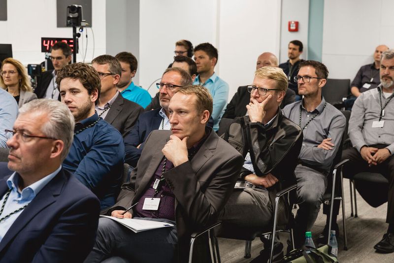 Der Workshop vermittelte das nötige Wissen, um sofort mit eigenen Projekten starten zu können. Die Teilnehmer erhielten zudem eine Test-Lizenz für Comsol Multiphysics. (Bild: Stefan Bausewein - VCG)