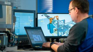 In Zukunft sollen bei KHS Maschinen virtuell getestet werden, bevor sie in der Produktion zum Einsatz kommen. (KHS)