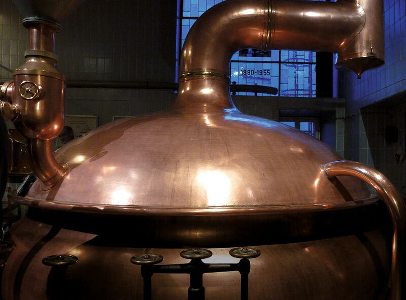Maischen, kochen, kühlen, lagern – die einzelnen Prozessschritte beim Bierbrauen benötigen erhebliche Mengen Energie. (Rainer Sturm/pixelio.de)