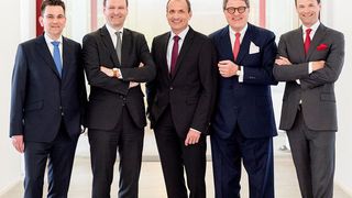 Die Miele-Geschäftsleitung (v.l.n.r.): Dr. Stefan Breit (Technik), Dr. Markus Miele (Geschäftsführender Gesellschafter), Olaf Bartsch (Finanzen und Hauptverwaltung), Dr. Reinhard Zinkann (Geschäftsführender Gesellschafter), Dr. Axel Kniehl (Marketing und Vertrieb).  (Miele)