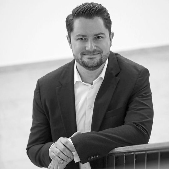 René Schumann ist Geschäftsführer und Gründer der Negotiation Advisory Group (NAG). René Schumann ist Geschäftsführer und Gründer der Negotiation Advisory Group (NAG).