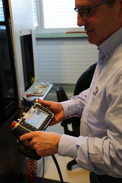 Reportage au sein du fabricant de machines Bumotec. (Image: MSM / JR Gonthier)