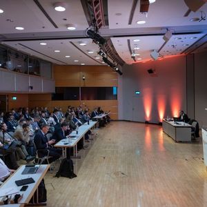 Auf der Lopec in München, der weltweit führenden Fachmesse mit begleitendem Kongress für flexible, organische und gedruckte Elektronik, erhalten Besucher vom 24. bis 26. Februar 2026 einen fundierten Einblick in aktuelle technologische Entwicklungen.(Bild:  Messe München GmbH)