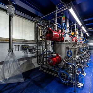 Die hohe Eigenfertigungstiefe ermöglicht dem Hersteller, dem Kunden eine schlüsselfertige Gesamtanlage zu erstellen.(Bild:  Gebr. Ruberg)