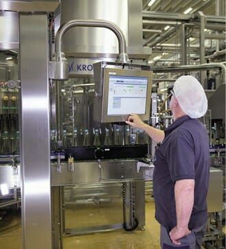 (Online-Kennzahlen für Auftrag und Schicht im SAP-MII-Linienleitstand. Bild: GIZ)